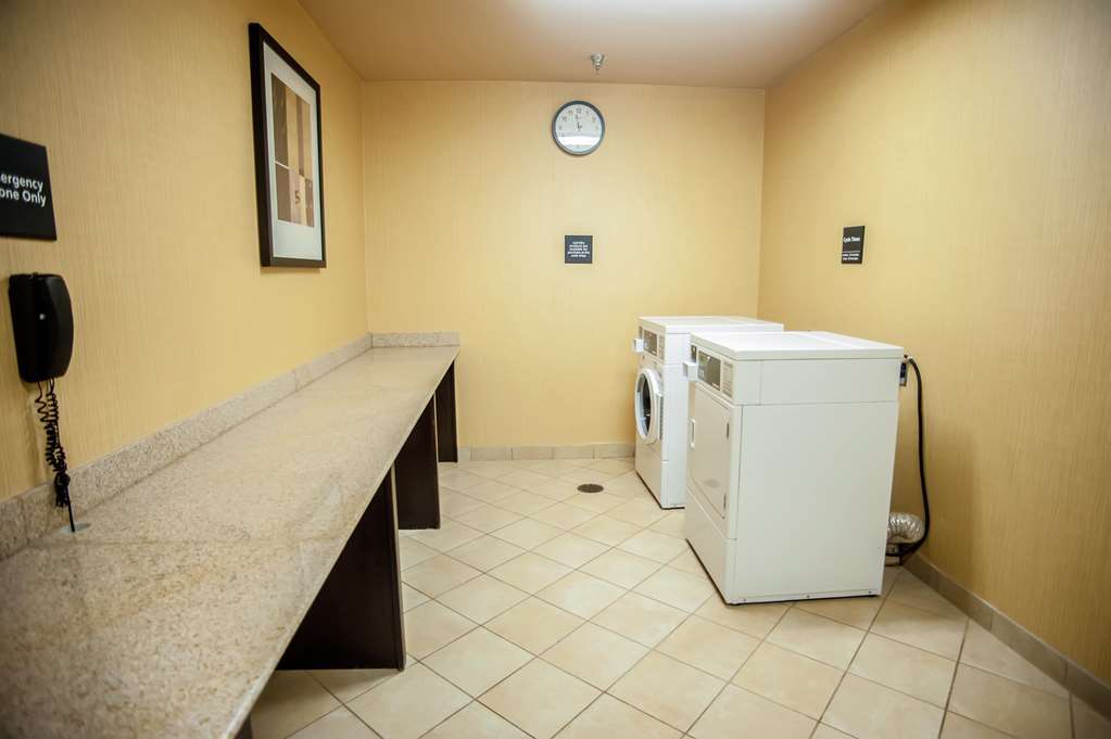 Hampton Inn & Suites Palestine Facilities photo